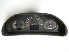 How to remove the instrument cluster or dashboard on a Mercedes E-Class (W210 and other models including the C-Class) @ www.jamesandtracy.co.uk